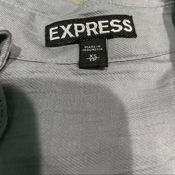 Express sheer button up top - Picture 7 of 8